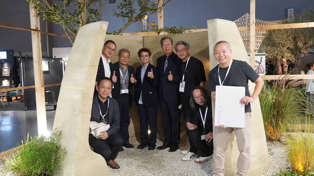 Li-Wu Building a Walk-In Landscape with Large-Scale Cement 3D Printing