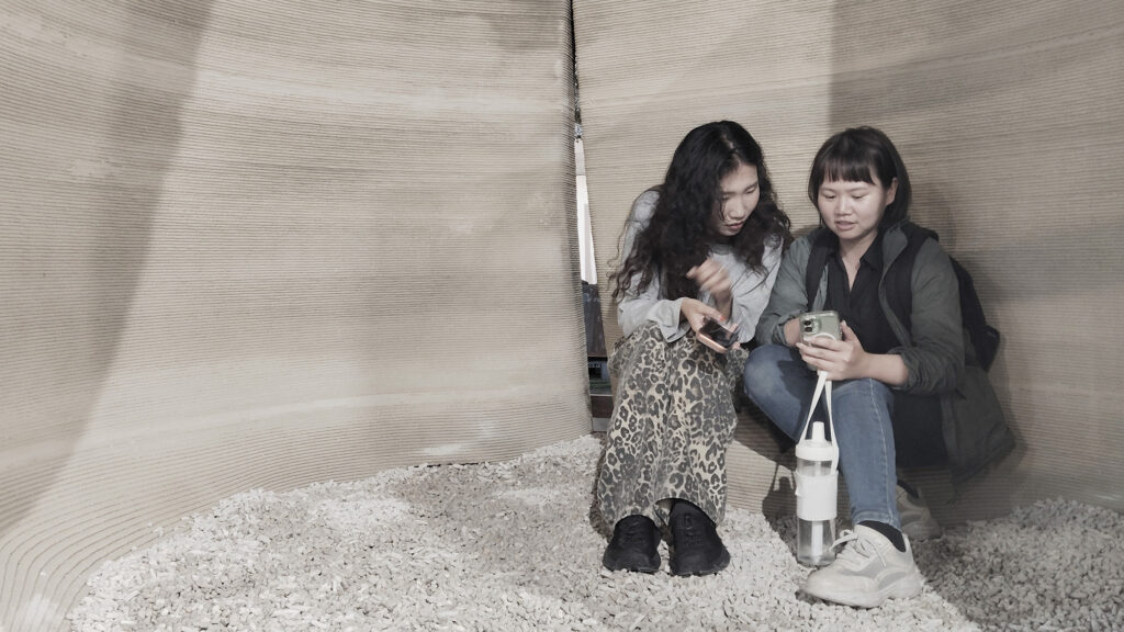 Li-Wu Building a Walk-In Landscape with Large-Scale Cement 3D Printing